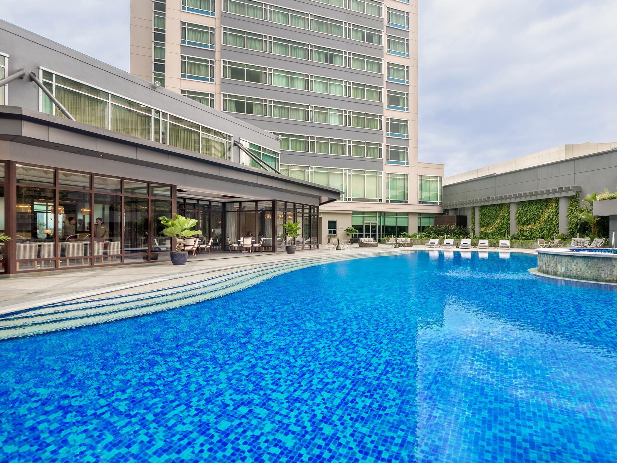 Ascott Makati Otel Makati City Dış mekan fotoğraf